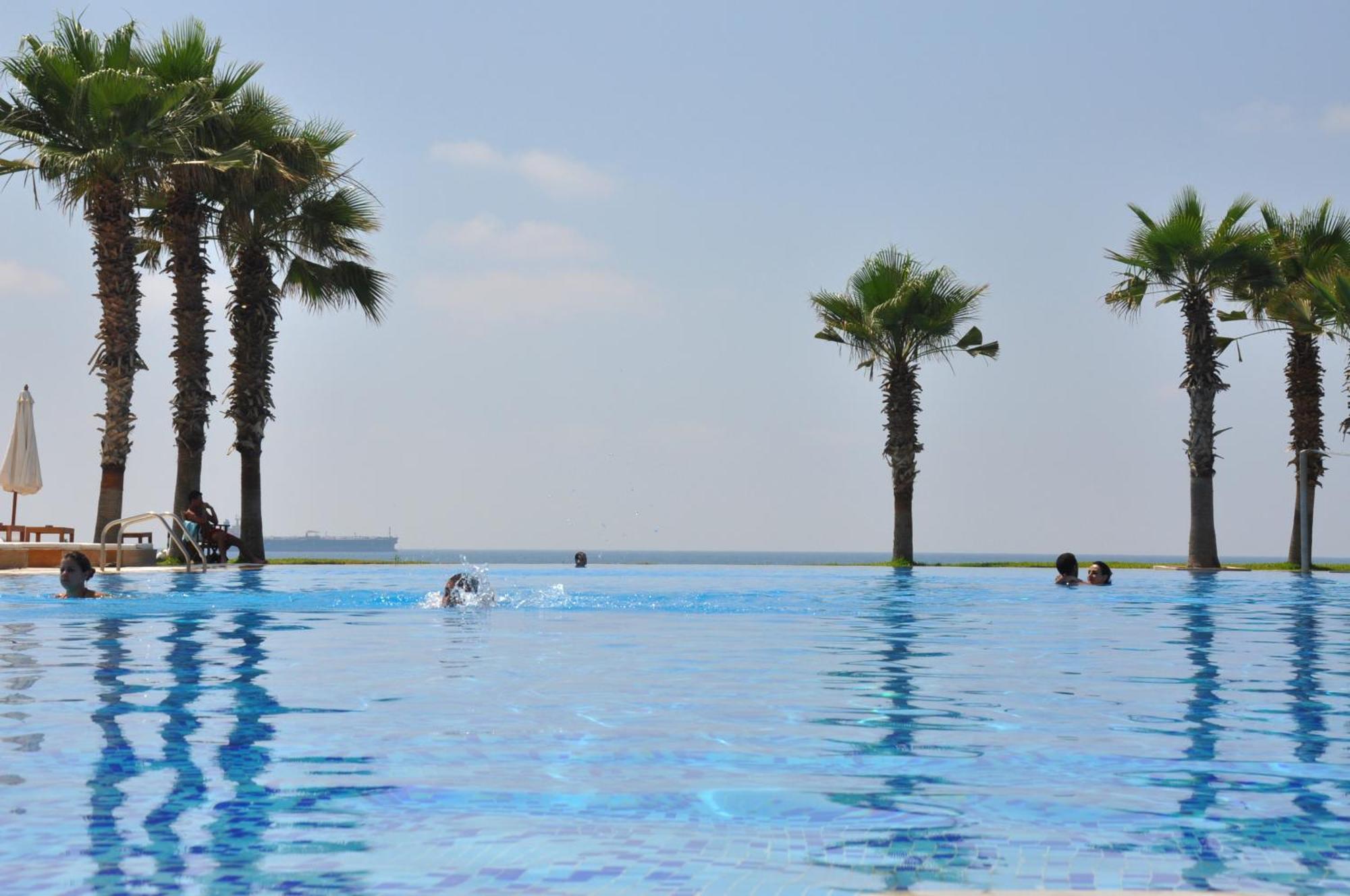 Pangea Beach Resort Джиех Екстериор снимка