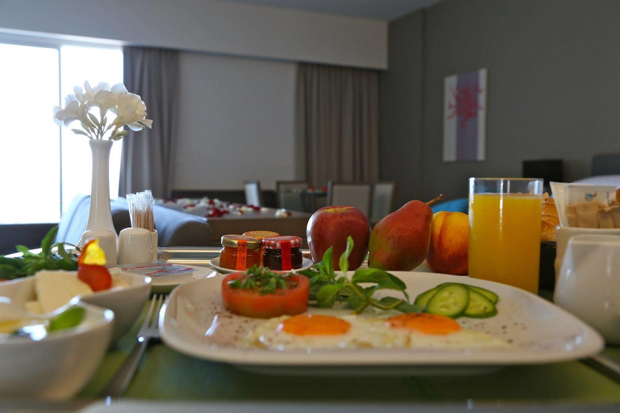 Pangea Beach Resort Джиех Екстериор снимка